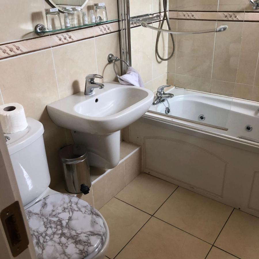 Laragh House B&B Kilkenny Bagian luar foto